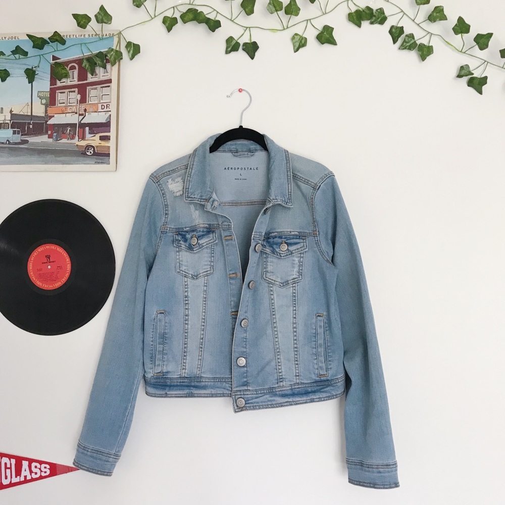 AEROPOSTALE LIGHT WASH DENIM JACKET - Picture 1 of 3
